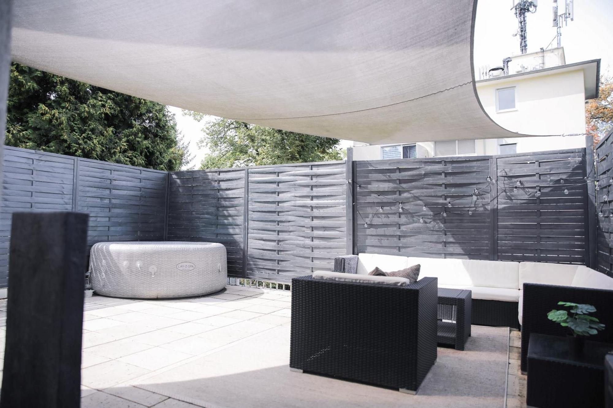 Whirlpool - Zentral - Designloft Mit Xxl Terrasse Apartment Wiesbaden Exterior photo